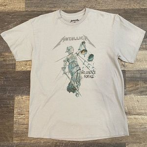 Metallica Graphic Tee